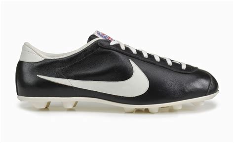 18 juni 1971 nike|first nike football boots.